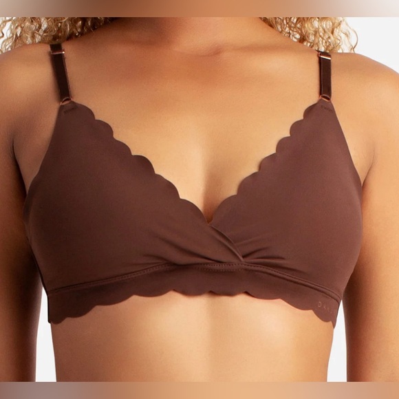 DANSKIN INTIMATES | Wire Free Bra With Scallop Edge; 38C - Picture 2 of 6
